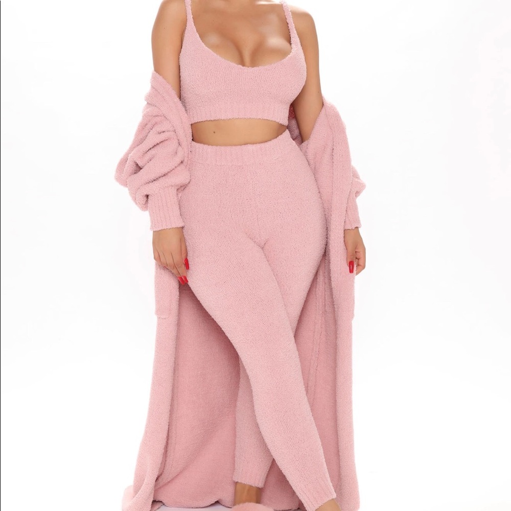 Loungewear:FashionNova Living In It 3 Piece Set